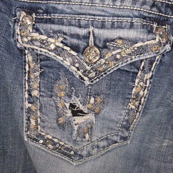 Miss Me Mid-rise Easy Cropped Bling Ripped Denim Jeans Size 31 - Picture 6 of 9